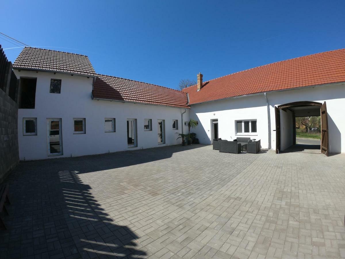 Moravske Toskansko Stavesice Eksteriør bilde